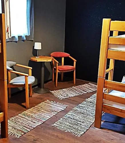 Quasimodo (adults Only) *