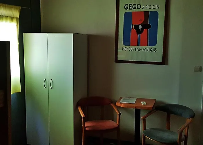 Quasimodo (adults Only) Split