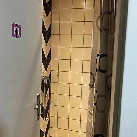 Quasimodo Hostel *